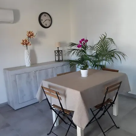 Bed & Breakfast Mare&vancanze Quartu SantʼElena